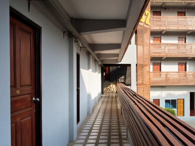 צ'יאנג מאי B2 Santitham Hotel מראה חיצוני תמונה