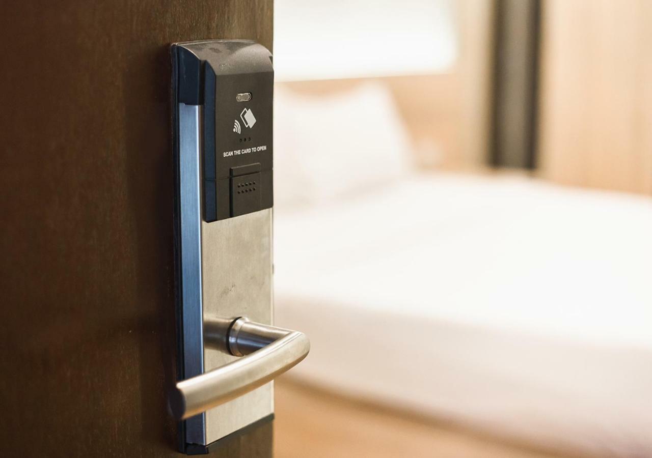 צ'יאנג מאי B2 Santitham Hotel מראה חיצוני תמונה